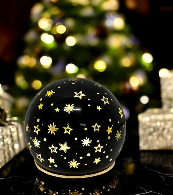 LED Glaskugel in schwarz mit Timer 12 cm LED Glaskugel in schwarz mit Timer 12 cm