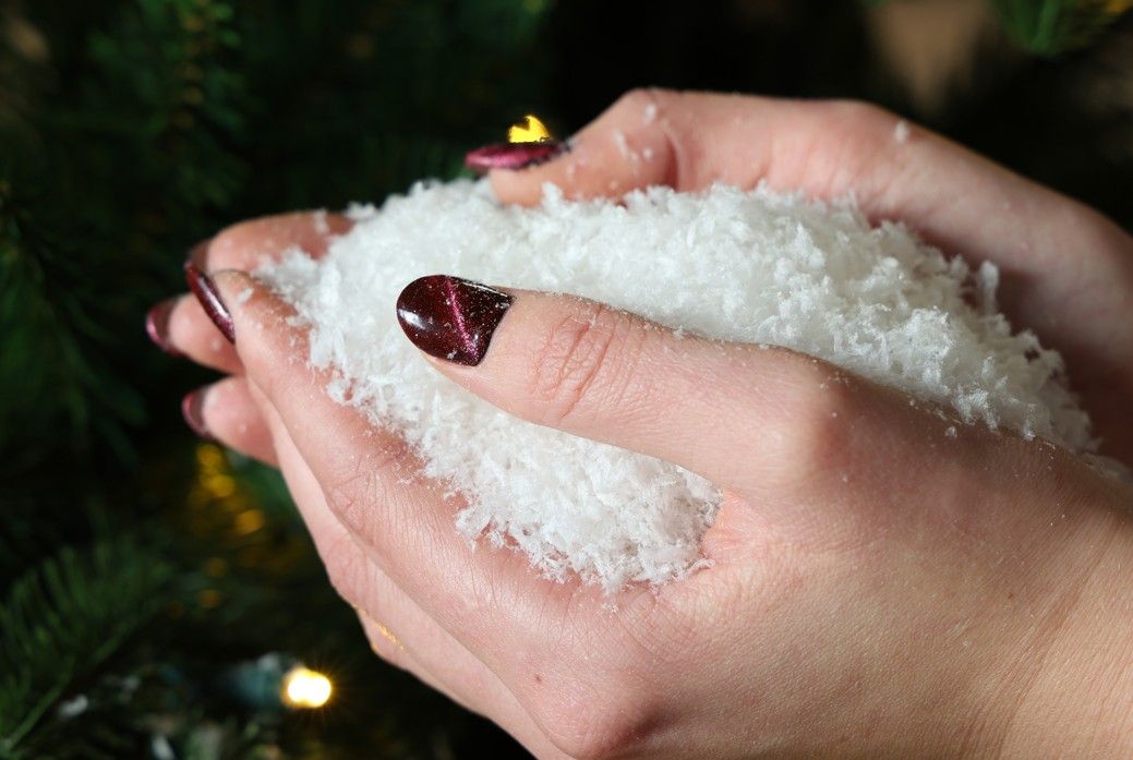 Kunstschnee Bio aus Weizengriess-Extrudat 3,5 Liter Kunstschnee Bio aus Weizengriess-Extrudat 3,5 Liter