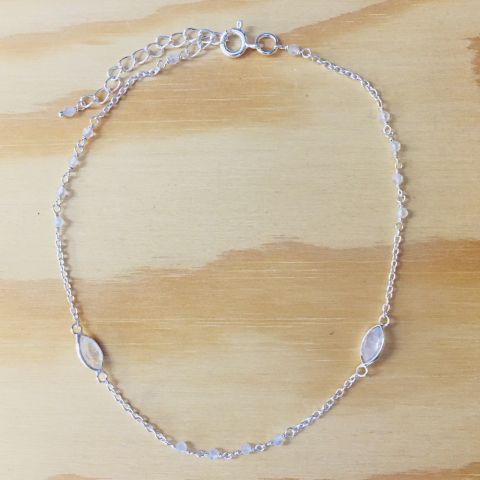 Fusskette facettierter Regenbogen Mondstein Silber