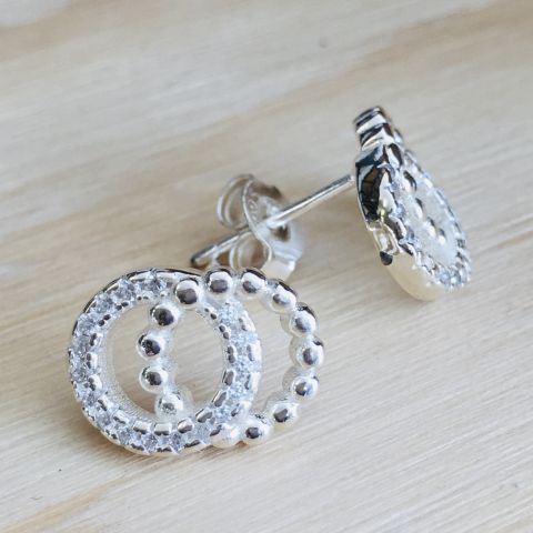 Ohrringe mit Zirkonia 9x12 mm Ohrringe mit Zirkonia 9x12 mm