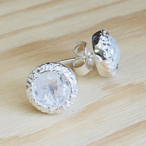 Ohrringe Ohrstecker mit facettiertem Bergkristall Ohrringe Ohrstecker mit facettiertem Bergkristall