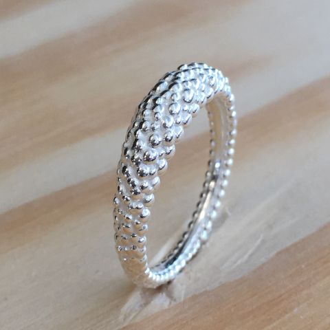 Fingerring 925 Silber mit vielen Kügelchen Fingerring 925 Silber mit vielen Kügelchen